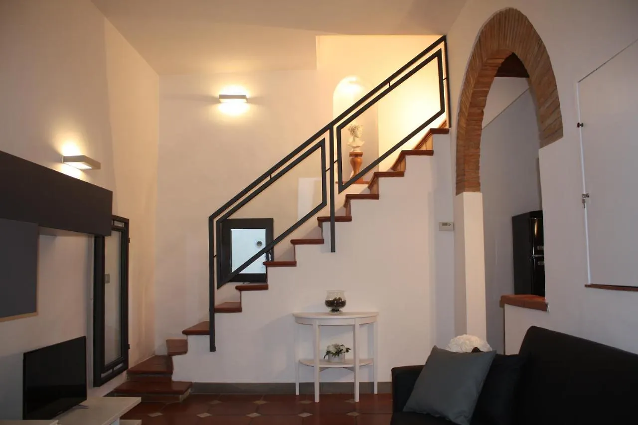 S.Zanobi Courtyard House W/ Terrace Apartment Florence 0*,  Italy