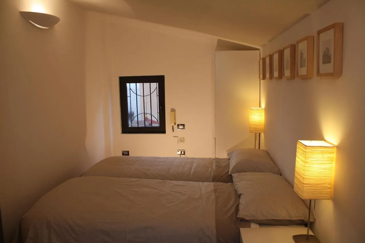 S.Zanobi Courtyard House W/ Terrace Apartment Florence