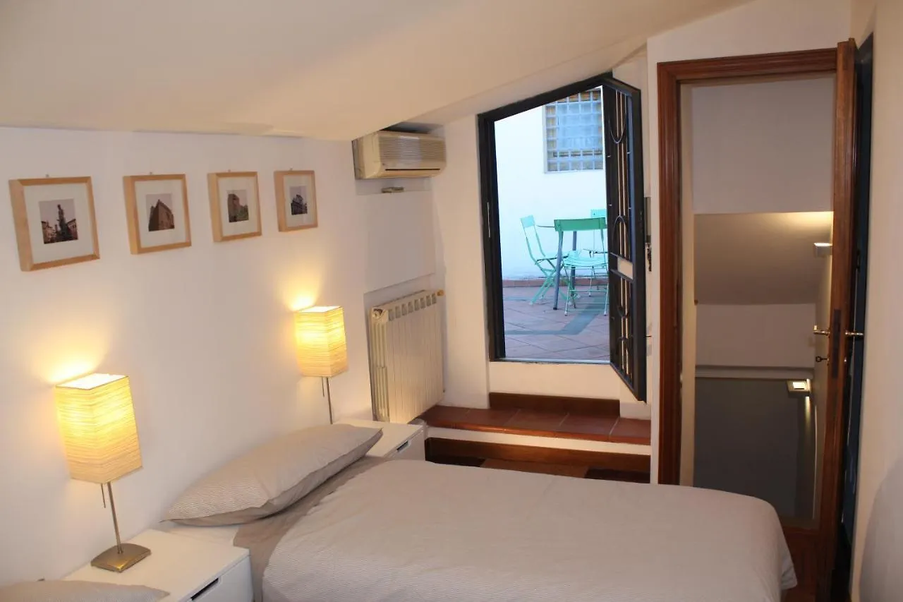 S.Zanobi Courtyard House W/ Terrace Apartment Florence