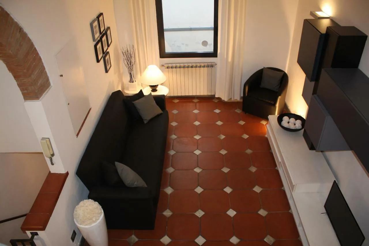 S.Zanobi Courtyard House W/ Terrace Apartment Florence